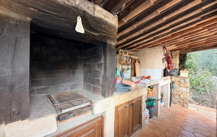 Maison PEYMEINADE (06530)  154 m2 699 000 € 