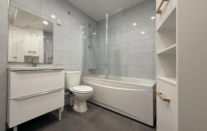 2 Pièces GRASSE (06130)  43 m2 135 000 € 