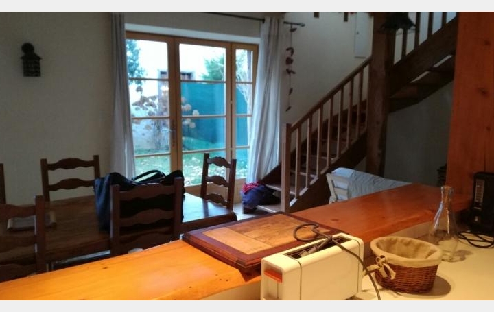 Réseau Immo-diffusion : Maison  NIAUX  90 m2 457 € 