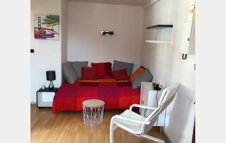 Studio AX-LES-THERMES (09110)  20 m2 350 € 