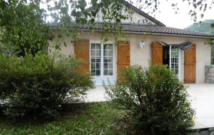 Réseau Immo-diffusion : Maison  CAPOULET-ET-JUNAC  98 m2 648 € 