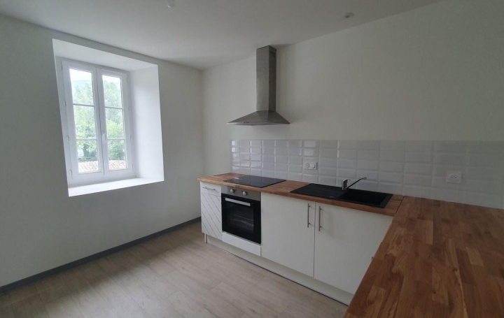 Appartement TARASCON-SUR-ARIEGE (09400) 79 m<sup>2</sup> 700 € 