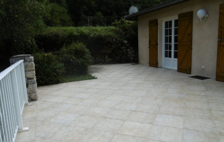 Maison CAPOULET-ET-JUNAC (09400)  98 m2 690 € 