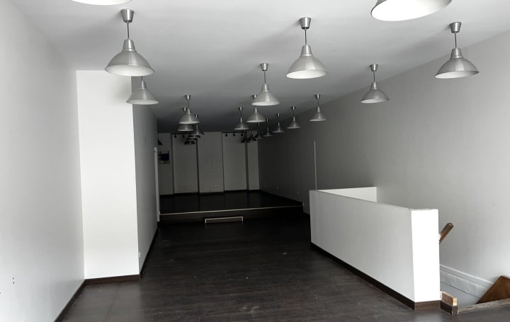 Local commercial TARASCON-SUR-ARIEGE (09400)  75 m2 750 € 