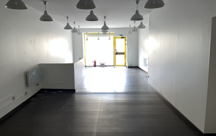 Local commercial TARASCON-SUR-ARIEGE (09400)  71 m2 750 € 