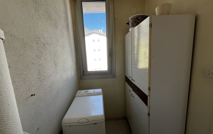 3 Pièces TARASCON-SUR-ARIEGE (09400)  75 m2 600 € 