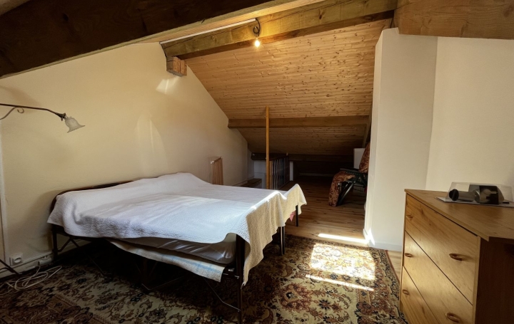 Maison SUC-ET-SENTENAC (09220)  37 m2 476 € 