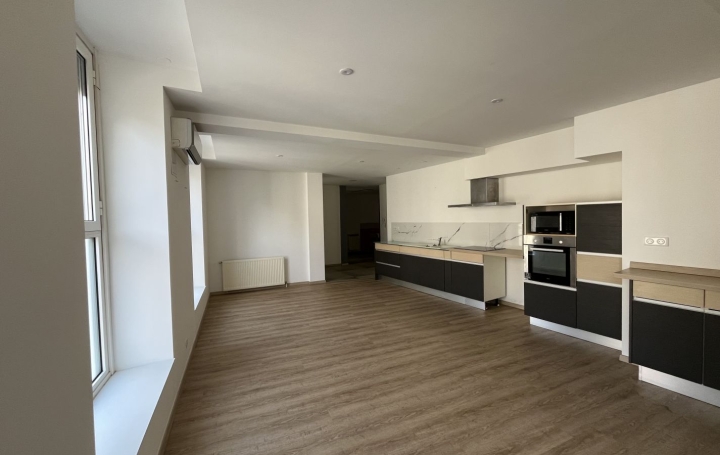 3 Pièces TARASCON-SUR-ARIEGE (09400)  103 m2 850 € 