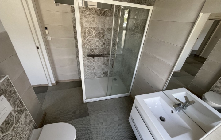 3 Pièces TARASCON-SUR-ARIEGE (09400)  103 m2 850 € 