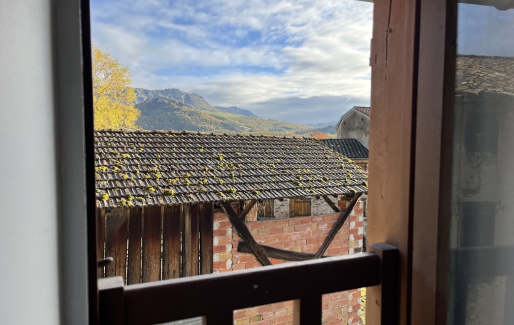 Maison de village PRAYOLS (09000)  45 m2 456 € 