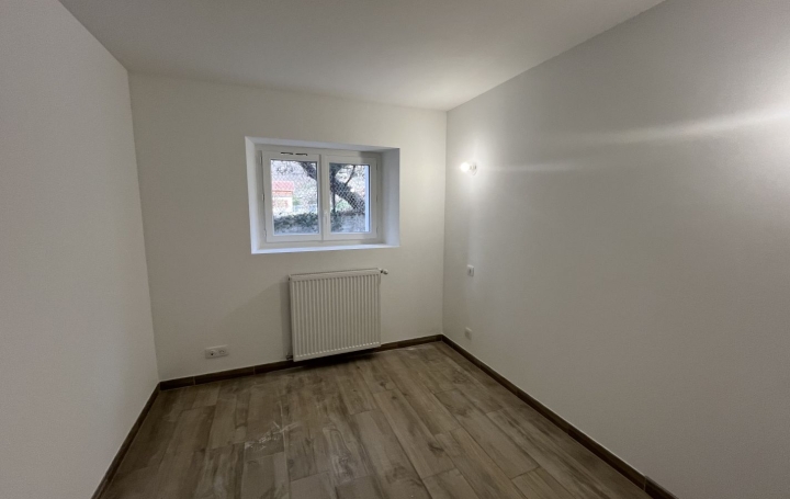 4 Pièces MERCUS-GARRABET (09400)  80 m2 800 € 