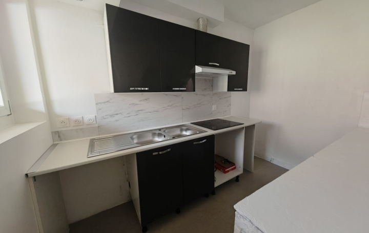 4 Pièces LES CABANNES (09310)  116 m2 800 € 