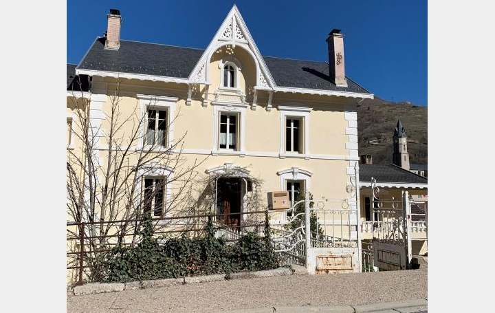 Réseau Immo-diffusion : Maison  LUZENAC  290 m2 265 000 € 