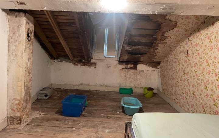 Maison CHATEAU-VERDUN (09310)  140 m2 44 000 € 