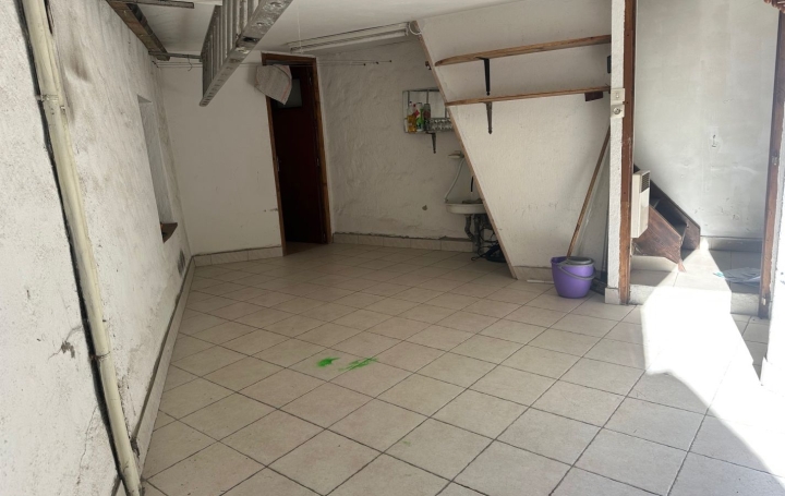 Studio FOIX (09000)  17 m2 56 000 € 