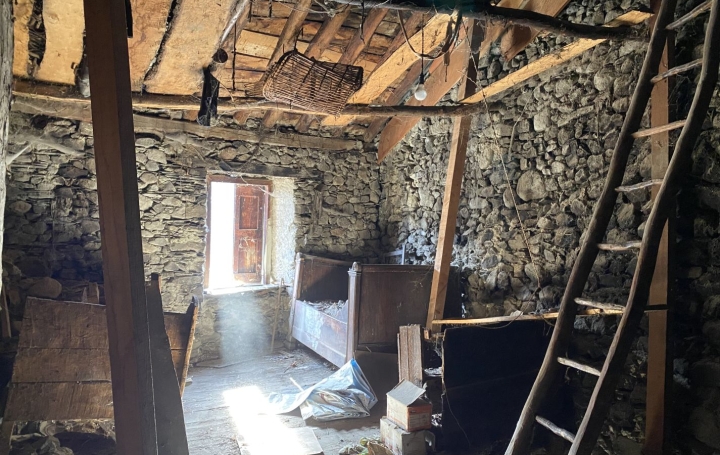 Maison SUC-ET-SENTENAC (09220)  89 m2 58 000 € 