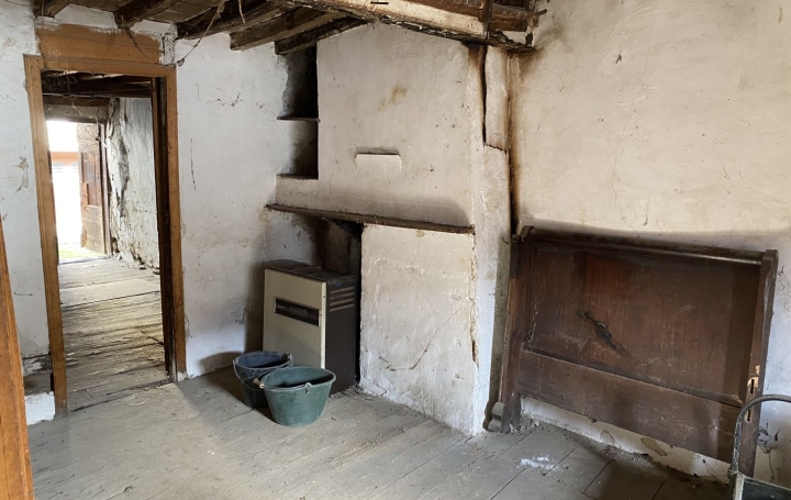 Maison SUC-ET-SENTENAC (09220)  89 m2 58 000 € 