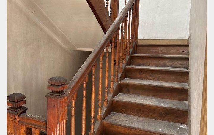 Maison TARASCON-SUR-ARIEGE (09400)  230 m2 56 000 € 