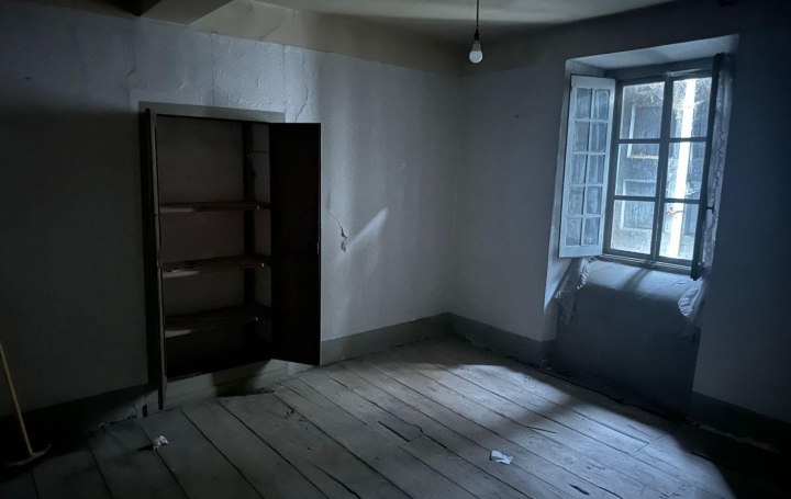 Maison VERDUN (09310)  80 m2 59 000 € 