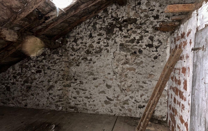 Maison VERDUN (09310)  80 m2 59 000 € 