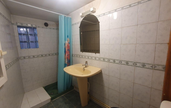 Maison AX-LES-THERMES (09110)  121 m2 165 000 € 