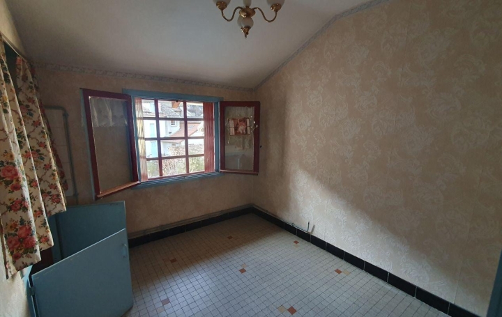 Maison AX-LES-THERMES (09110)  121 m2 165 000 € 