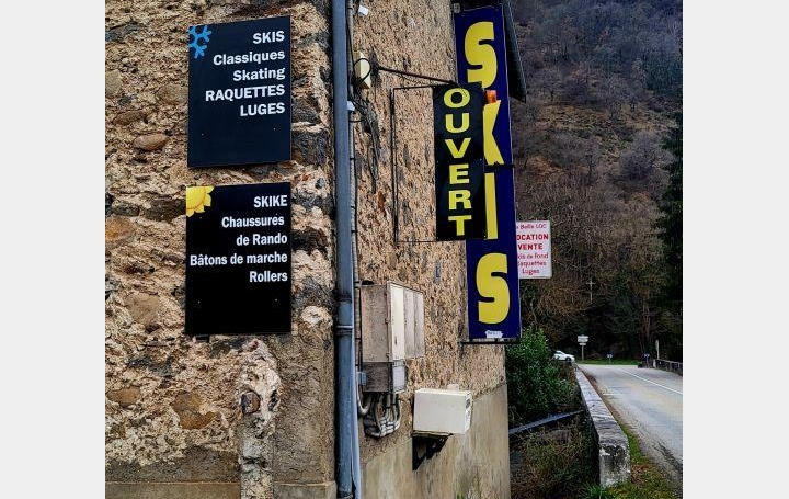 Local commercial LES CABANNES (09310)  77 m2 88 000 € 