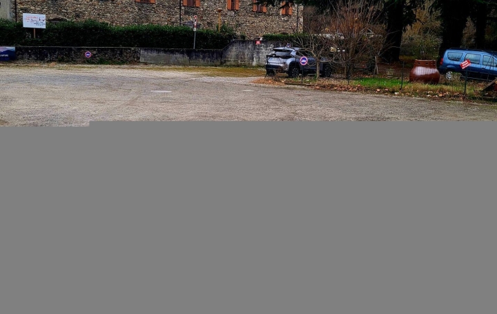 Local commercial LES CABANNES (09310)  77 m2 88 000 € 