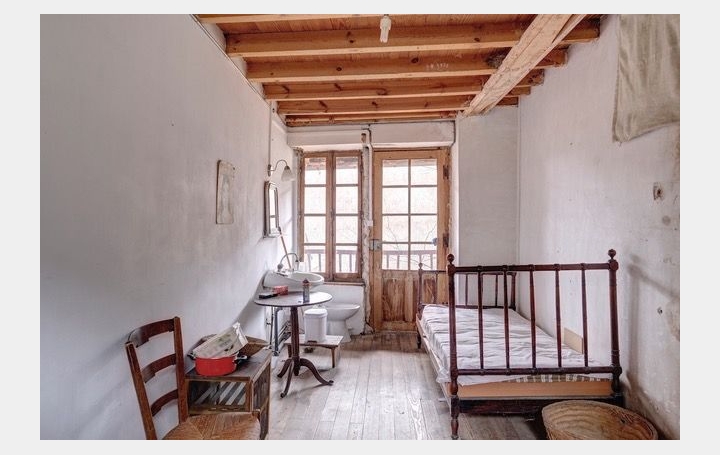 Maison SAURAT (09400)  185 m2 125 000 € 