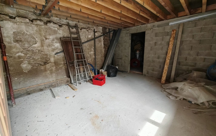 Maison LES CABANNES (09310)  122 m2 105 000 € 