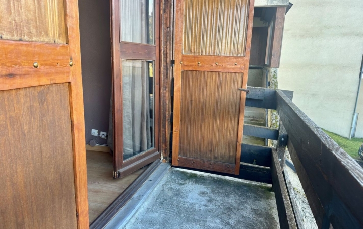 Studio AX-LES-THERMES (09110)  20 m2 59 000 € 