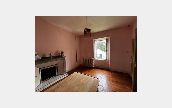 Maison TARASCON-SUR-ARIEGE (09400)  230 m2 172 000 € 