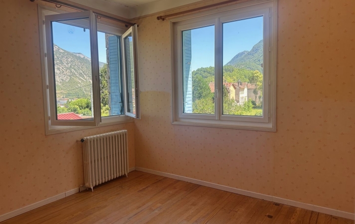 Maison TARASCON-SUR-ARIEGE (09400)  117 m2 173 000 € 