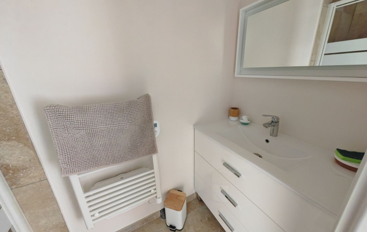 4 Pièces AX-LES-THERMES (09110)  57 m2 263 200 € 