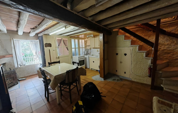 Maison AX-LES-THERMES (09110)  53 m2 50 500 € 