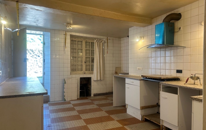 Maison VICDESSOS (09220)  120 m2 83 000 € 