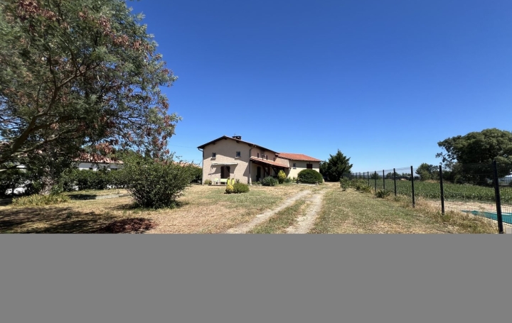 Villa SAVERDUN (09700)  166 m2 282 000 € 