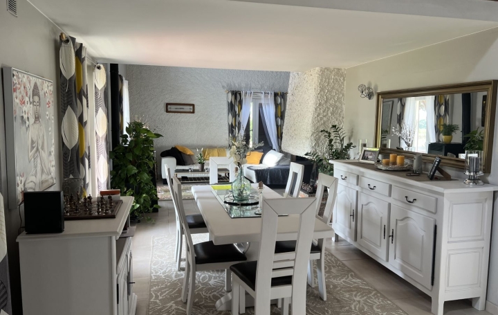 Villa SAVERDUN (09700)  166 m2 282 000 € 