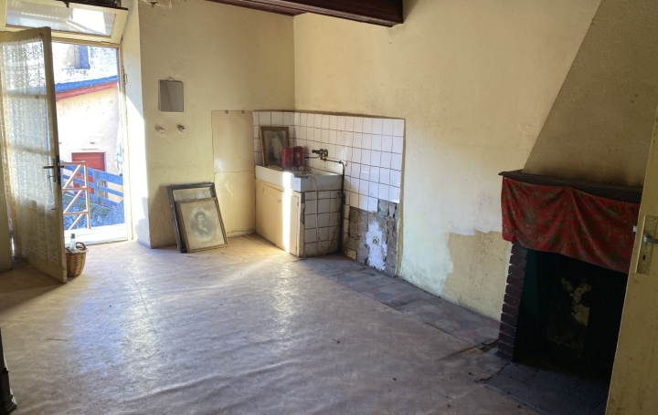 Maison ARIGNAC (09400)  180 m2 89 000 € 