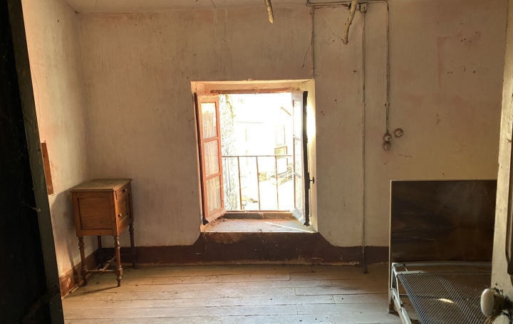 Maison ARIGNAC (09400)  180 m2 89 000 € 