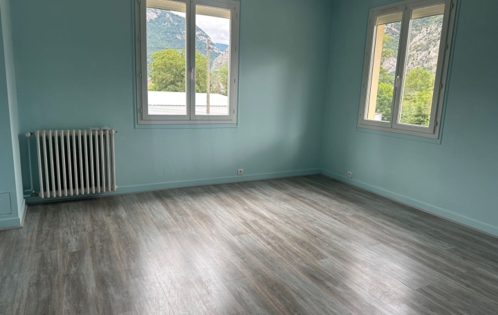 Maison TARASCON-SUR-ARIEGE (09400)  135 m2 235 000 € 