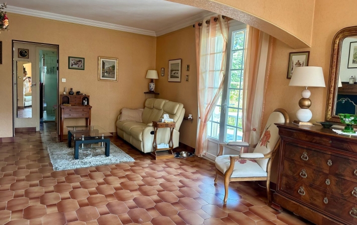 Maison TARASCON-SUR-ARIEGE (09400)  115 m2 263 000 € 