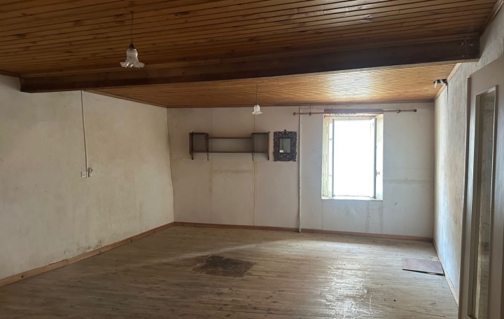 Maison USSAT (09400)  140 m2 94 000 € 