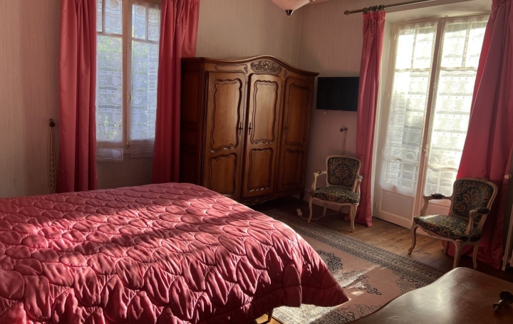 Maison LES CABANNES (09310)  211 m2 295 000 € 