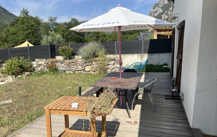 Maison VERDUN (09310)  108 m2 245 000 € 