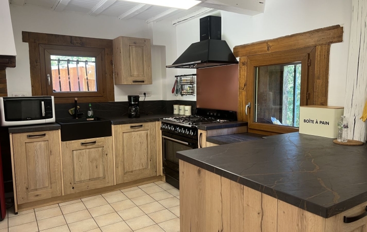 Maison CAZENAVE-SERRES-ET-ALLENS (09400)  182 m2 297 000 € 