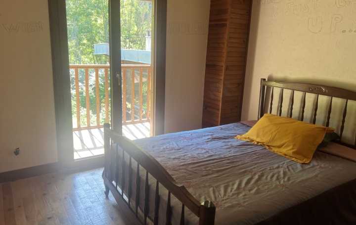 Maison CAZENAVE-SERRES-ET-ALLENS (09400)  182 m2 297 000 € 