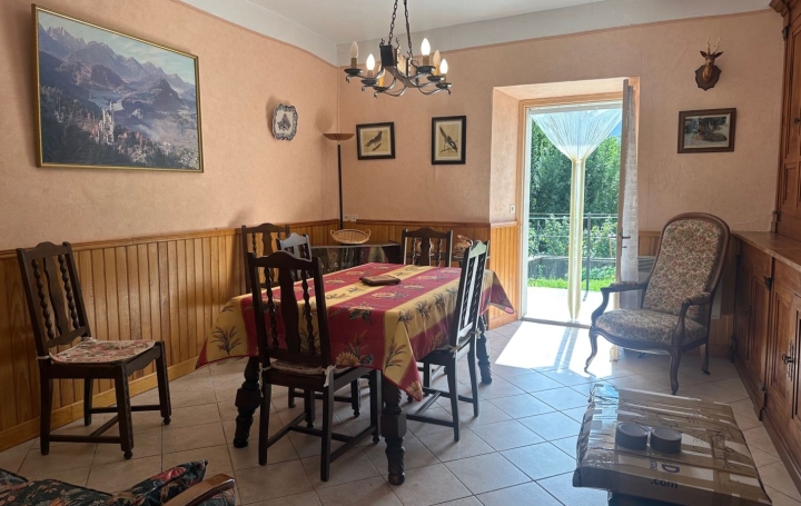 Maison VERDUN (09310)  105 m2 178 000 € 