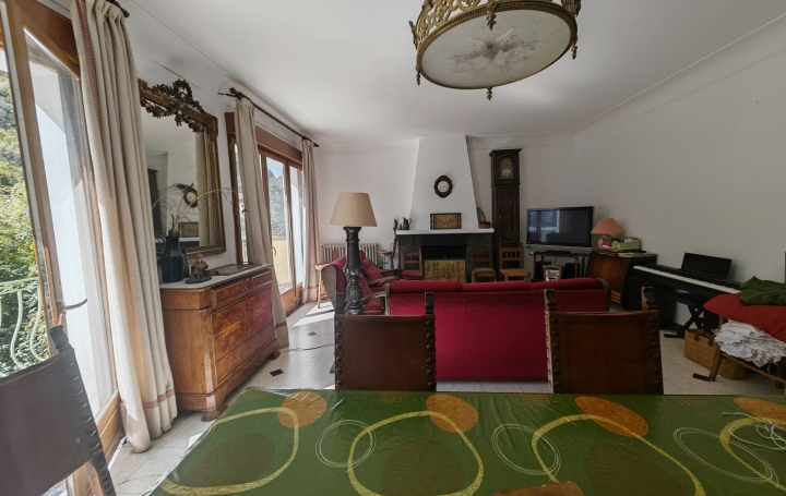 Maison AX-LES-THERMES (09110)  250 m2 465 000 € 