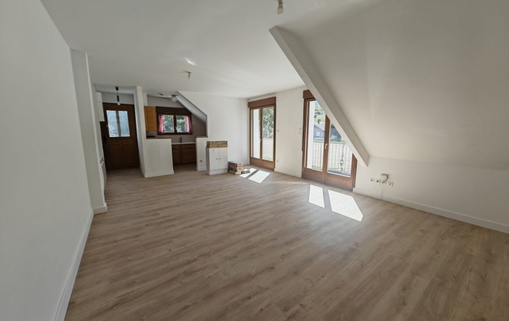 Maison AX-LES-THERMES (09110)  250 m2 465 000 € 